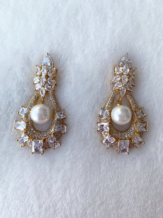 Golden Pearl Earrings